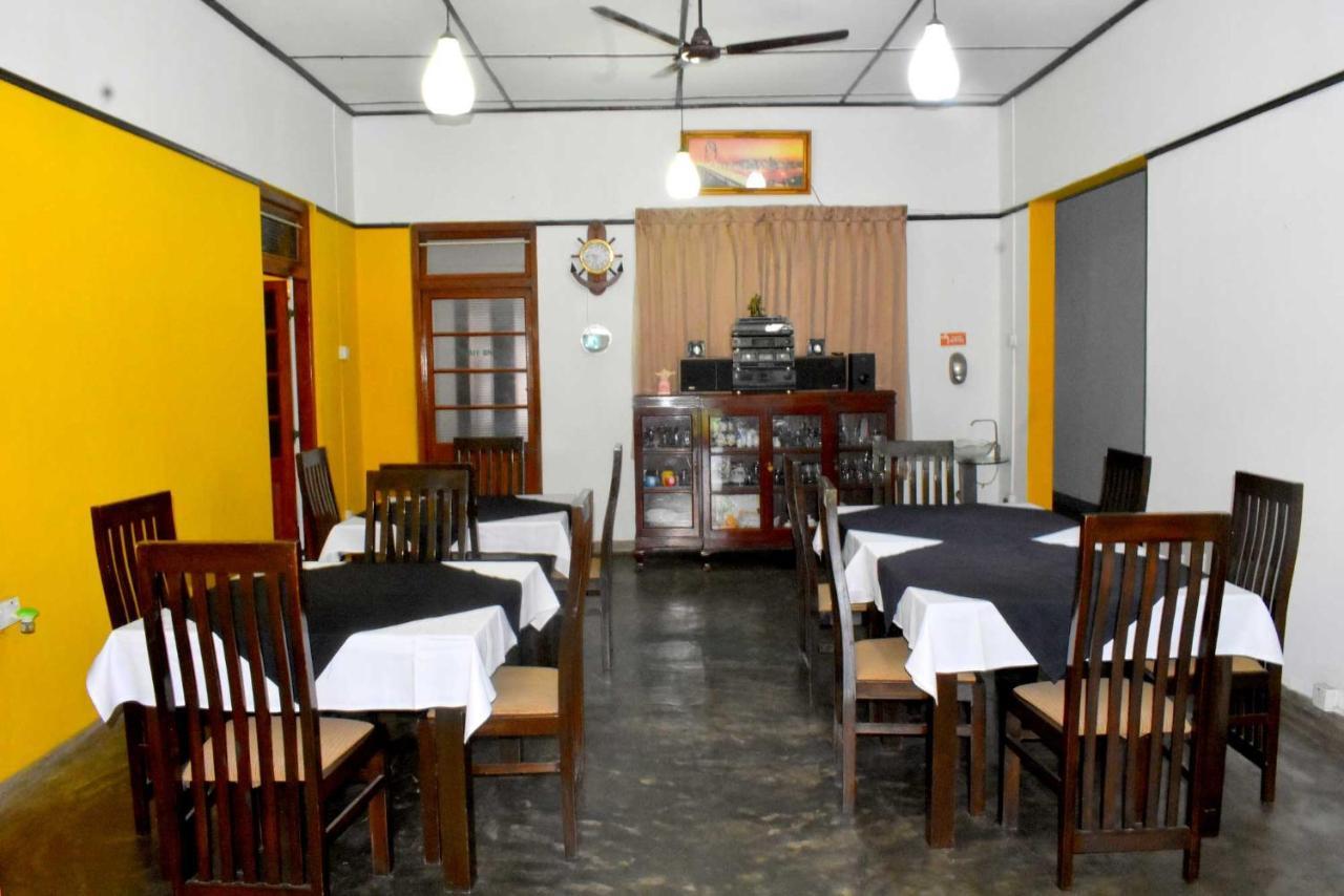 Old Park Villa จาฟนา ภายนอก รูปภาพ